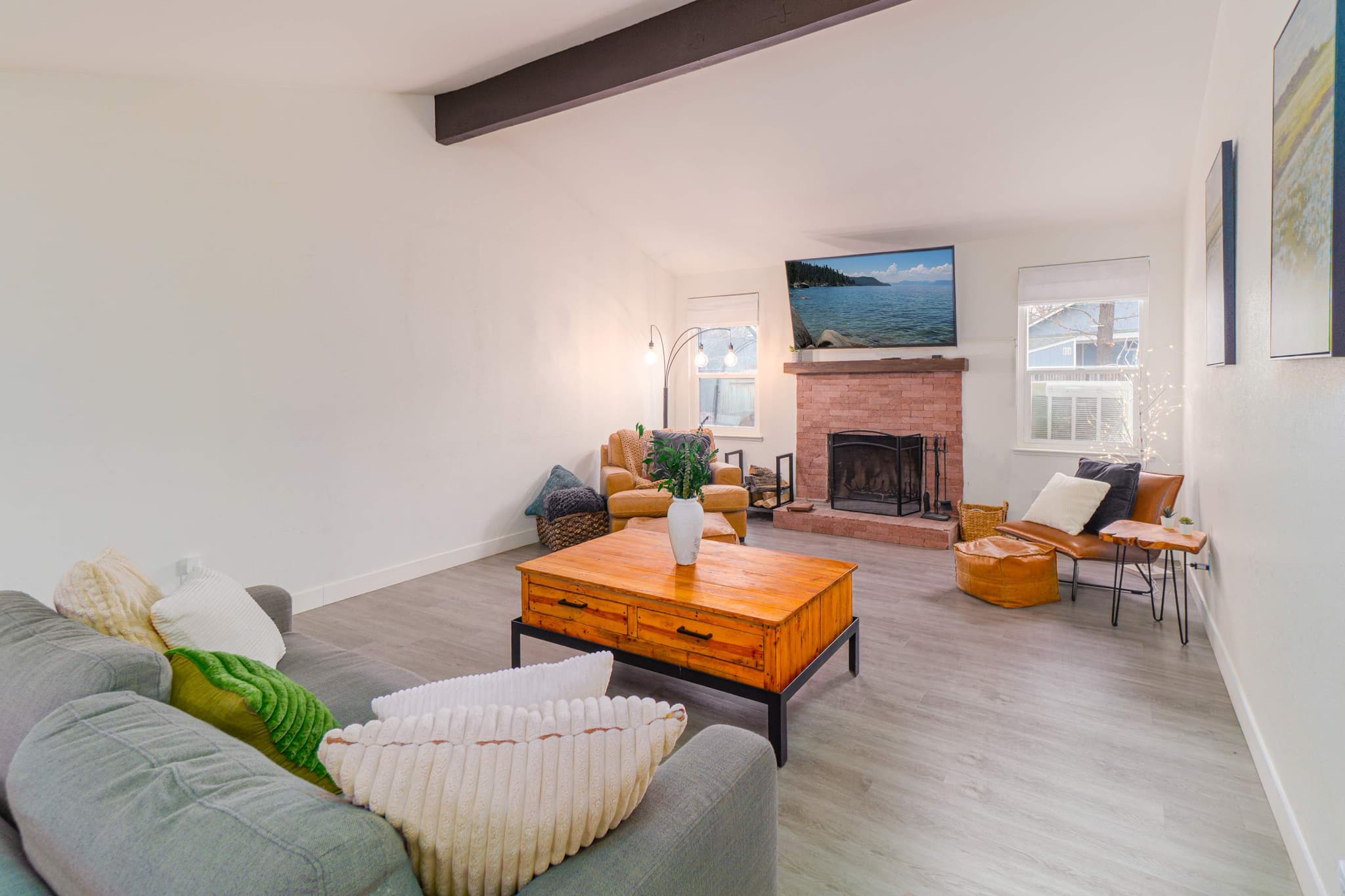 Cozy Family Retreat | Pet Friendly + Fenced Yard — photo 2