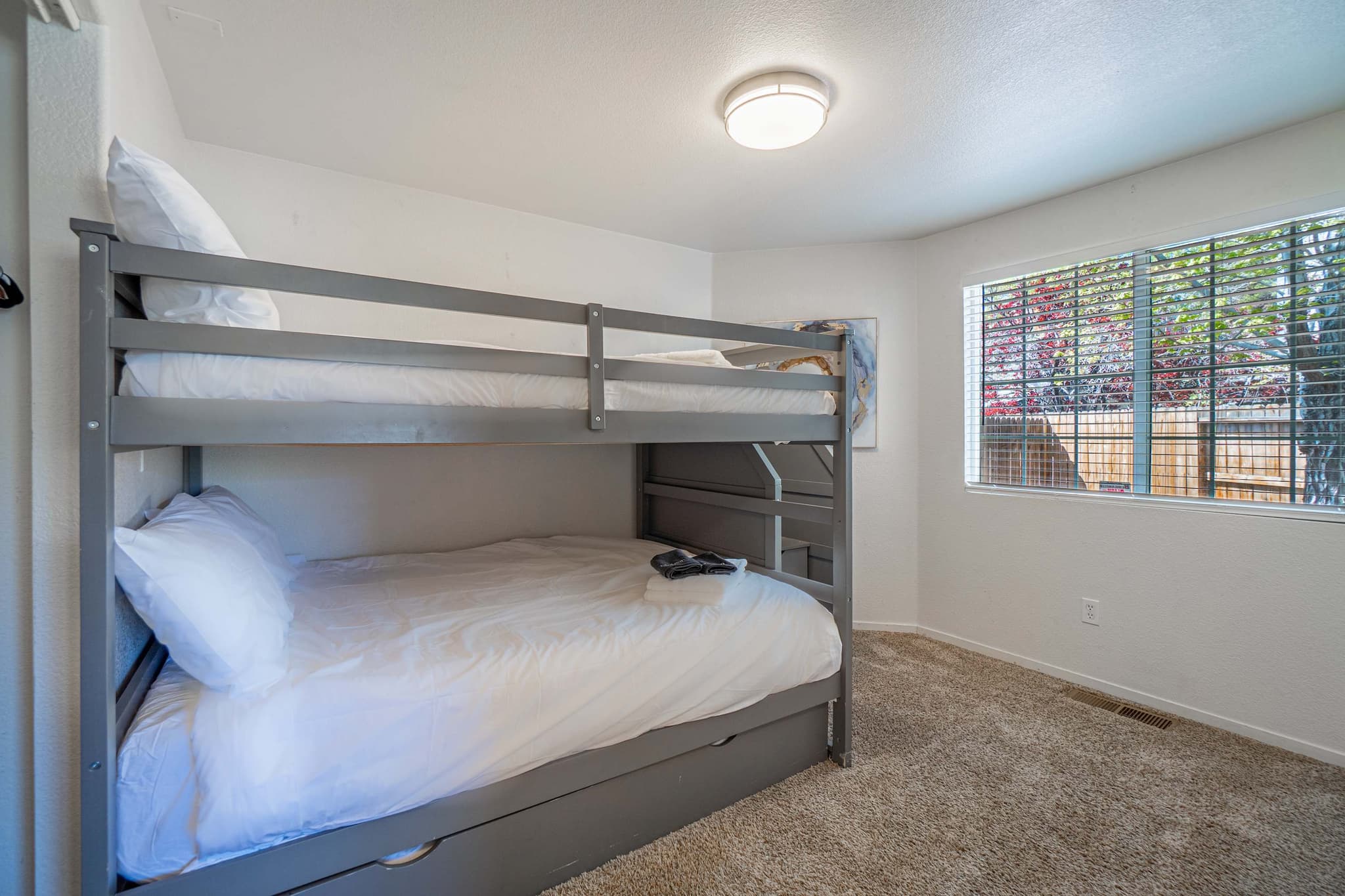 Large Group Escape, 5 Beds, Pets Welcome — photo 11
