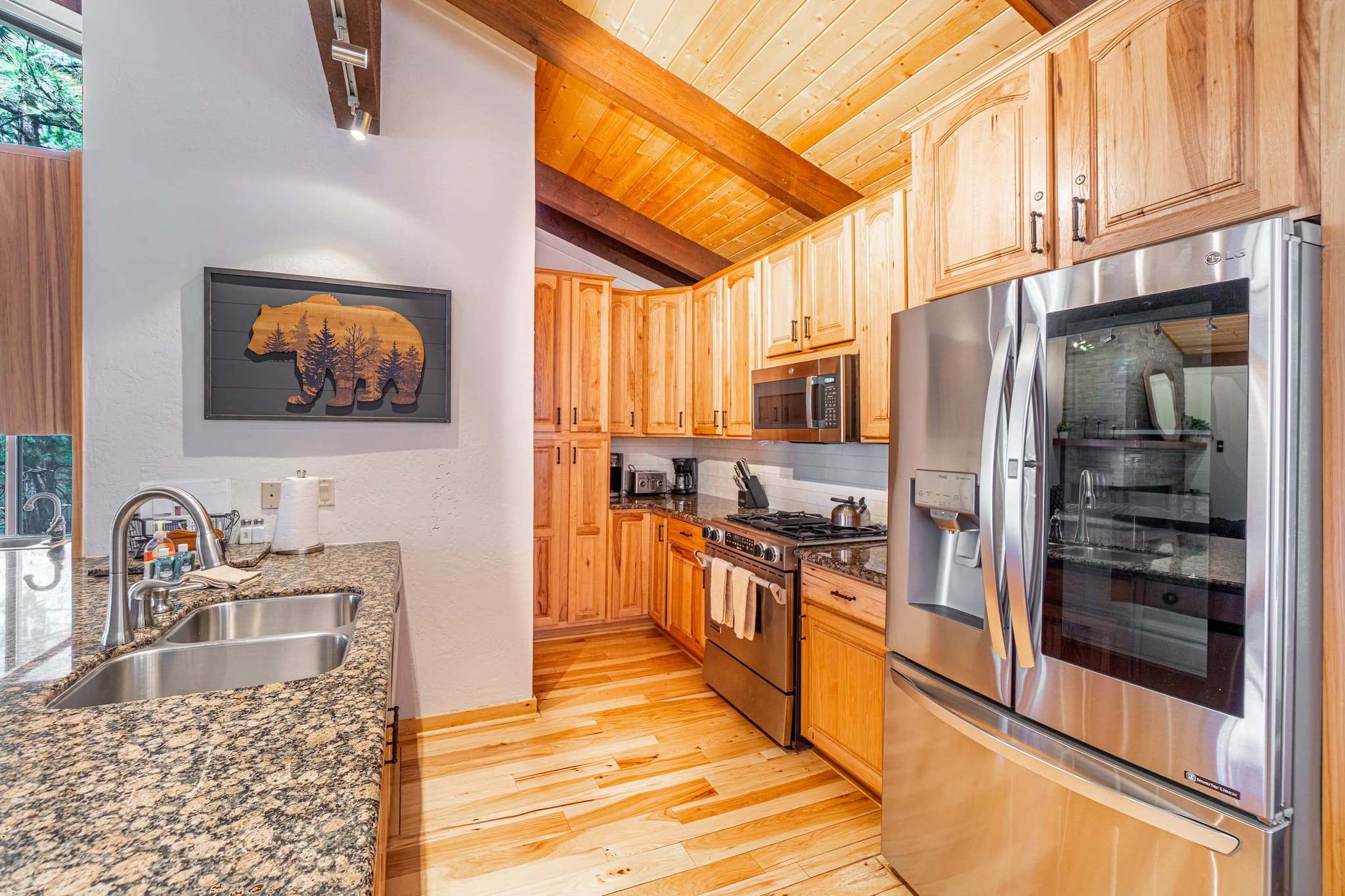 Upscale Tahoe Townhome near Incline w Fireplace — photo 5